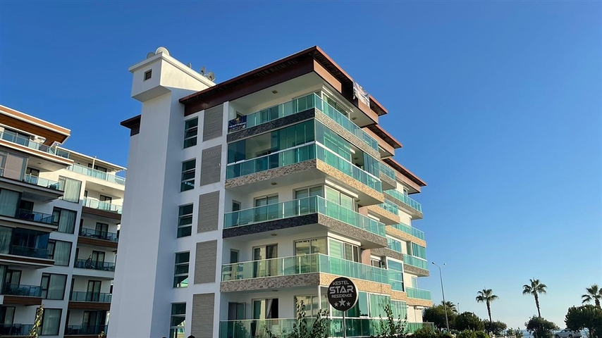 Three-bedroom penthouse in Kestel district