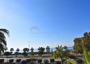 Spacious one-bedroom apartment 50 m from the sea