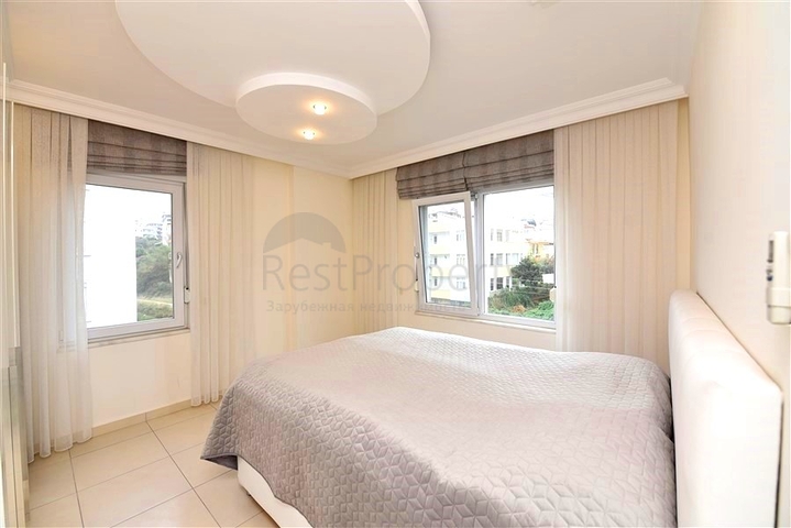 Spacious and bright 3+1 apartment from the owner in Avsallar district
