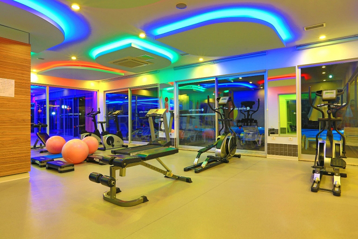 Spacious and bright 3+1 apartment from the owner in Avsallar district