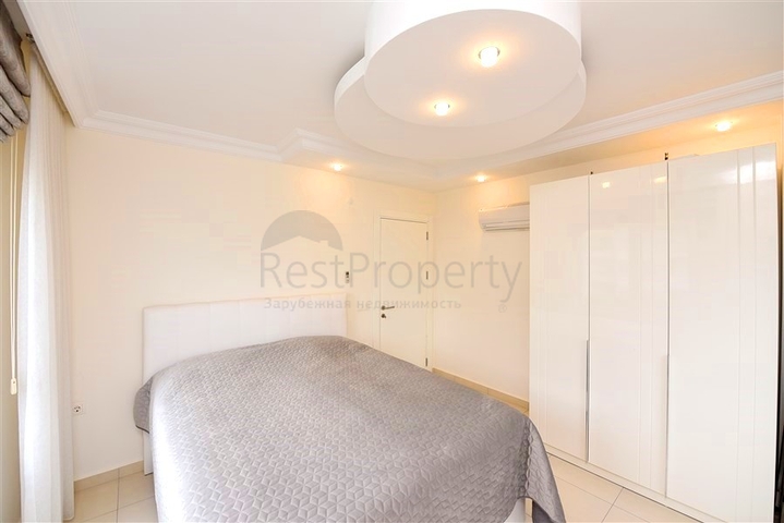 Spacious and bright 3+1 apartment from the owner in Avsallar district