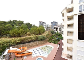 Spacious and bright 3+1 apartment from the owner in Avsallar district