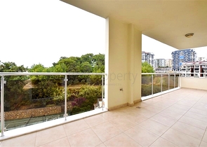 Spacious and bright 3+1 apartment from the owner in Avsallar district