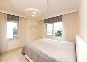Spacious and bright 3+1 apartment from the owner in Avsallar district