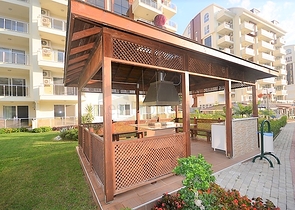 Spacious and bright 3+1 apartment from the owner in Avsallar district