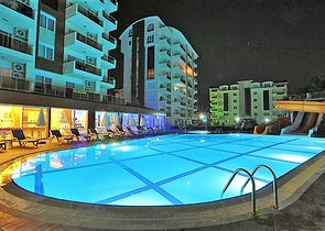 Spacious and bright 3+1 apartment from the owner in Avsallar district