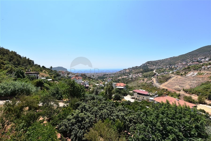 Luxury villa with a 5+1 open plan in Alanya