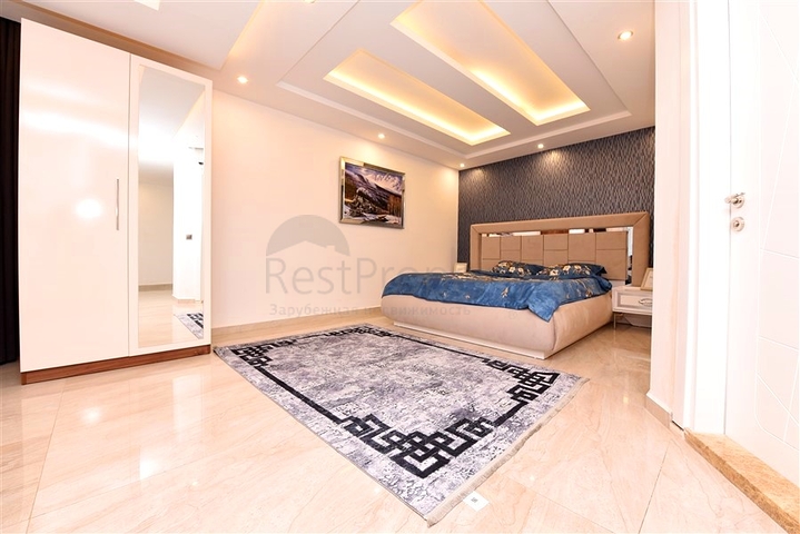 Luxury villa with a 5+1 open plan in Alanya