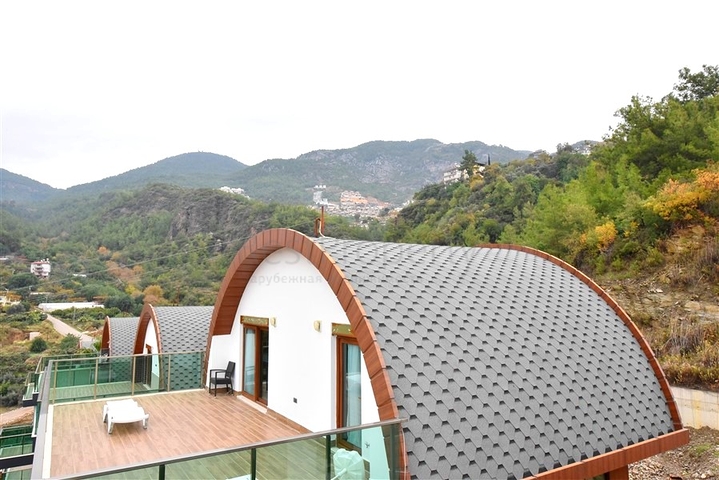 Luxury villa with a 5+1 open plan in Alanya