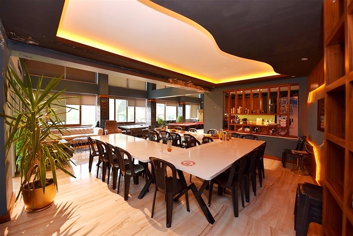 Luxury villa with a 5+1 open plan in Alanya