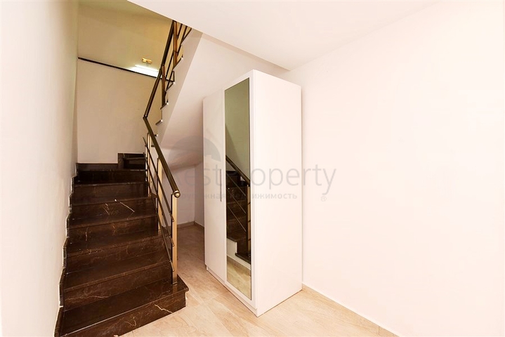 Luxury villa with a 5+1 open plan in Alanya