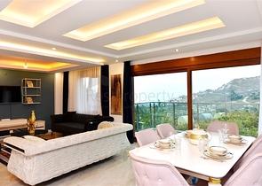 Luxury villa with a 5+1 open plan in Alanya