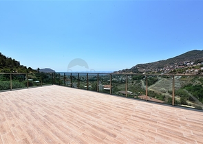 Luxury villa with a 5+1 open plan in Alanya
