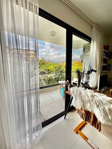 Spacious one-bedroom apartment in a residential complex with developed infrastructure in Kestel