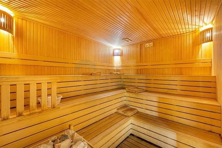 Spacious one-bedroom apartment in a residential complex with developed infrastructure in Kestel