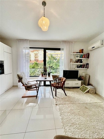 Spacious one-bedroom apartment in a residential complex with developed infrastructure in Kestel