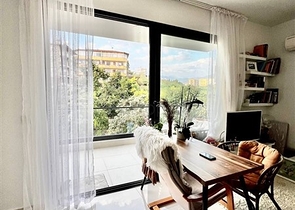 Spacious one-bedroom apartment in a residential complex with developed infrastructure in Kestel