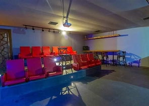 Spacious one-bedroom apartment in a residential complex with developed infrastructure in Kestel