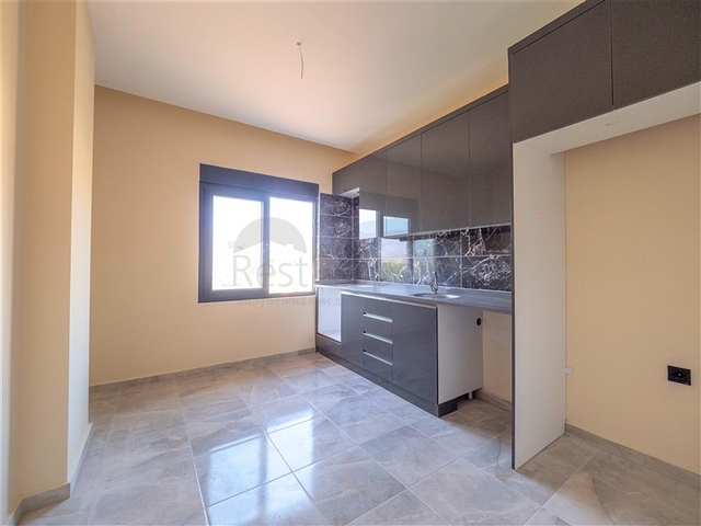 4+1 penthouse in the green area of Demirtas