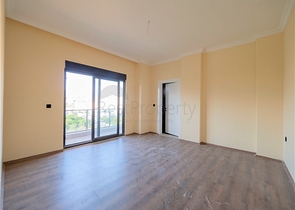 4+1 penthouse in the green area of Demirtas