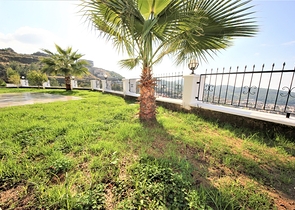 Cozy villa with panoramic views in Kargicak area