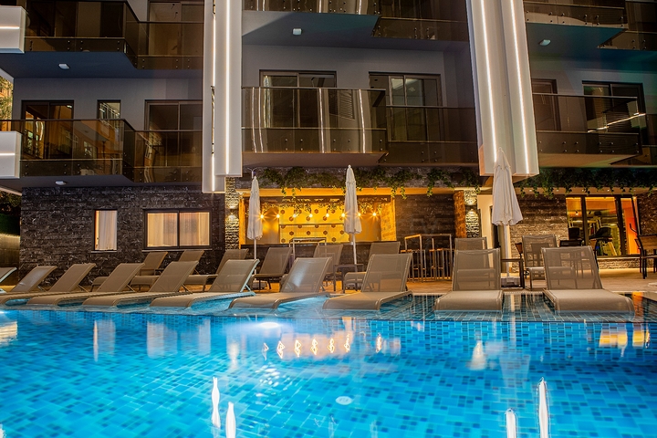 1+1 apartment in an elite complex on Cleopatra beach from the owner