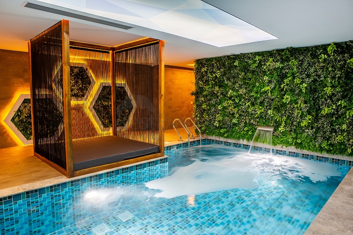 1+1 apartment in an elite complex on Cleopatra beach from the owner