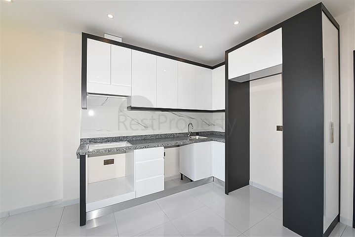 One-bedroom apartment in a hotel-type complex