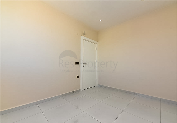 One-bedroom apartment in a hotel-type complex