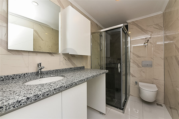 One-bedroom apartment in a hotel-type complex