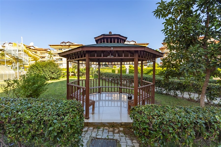 Spacious 3+1 penthouse from the owner in the Oba area