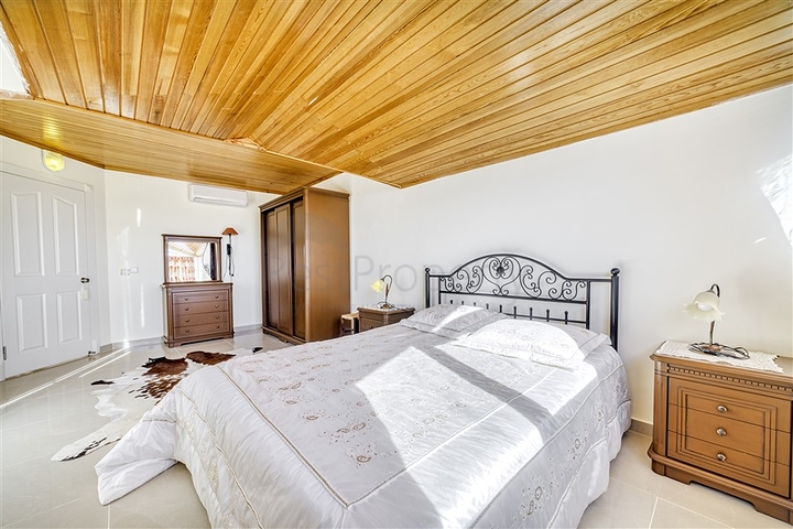 Spacious 3+1 penthouse from the owner in the Oba area