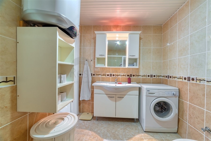 Two-bedroom furnished apartment in the Oba area