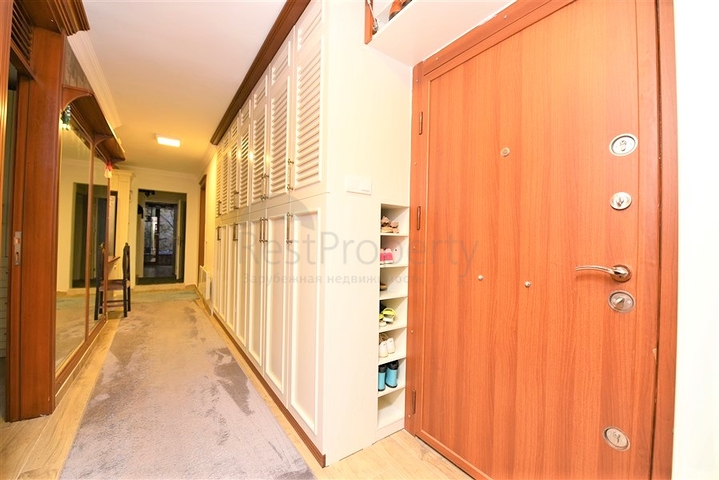 Cozy 3+1 apartment in the center of Alanya