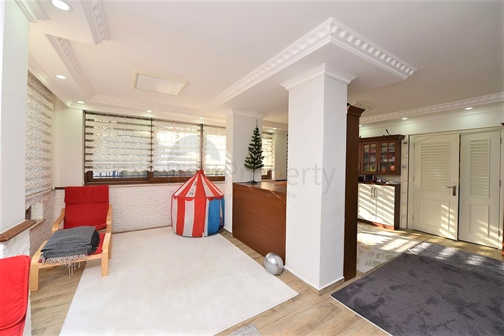 Cozy 3+1 apartment in the center of Alanya