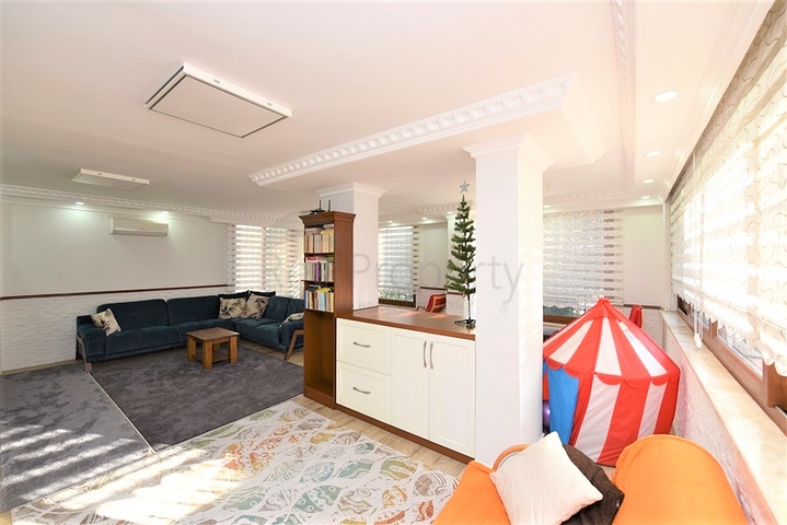 Cozy 3+1 apartment in the center of Alanya