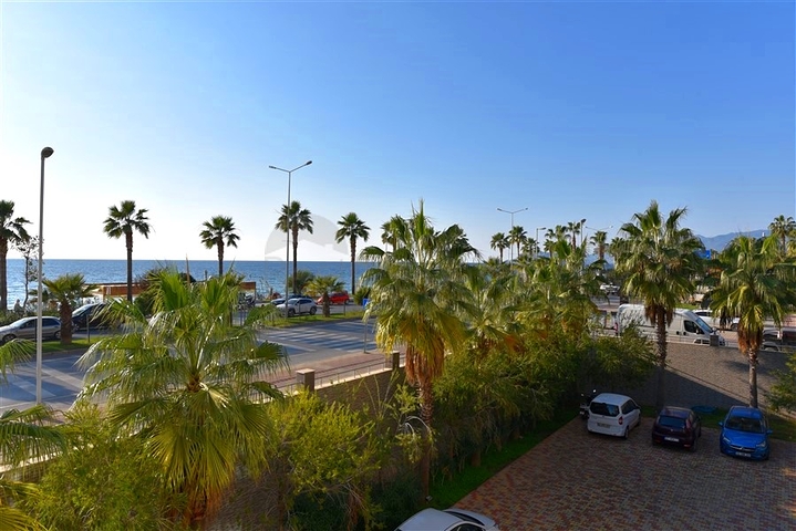 3+1 Penthouse with Mediterranean Sea view in Mahmutlar