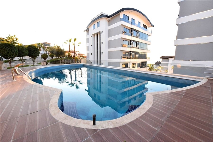 2+1 penthouse with stunning views in Kargicak area