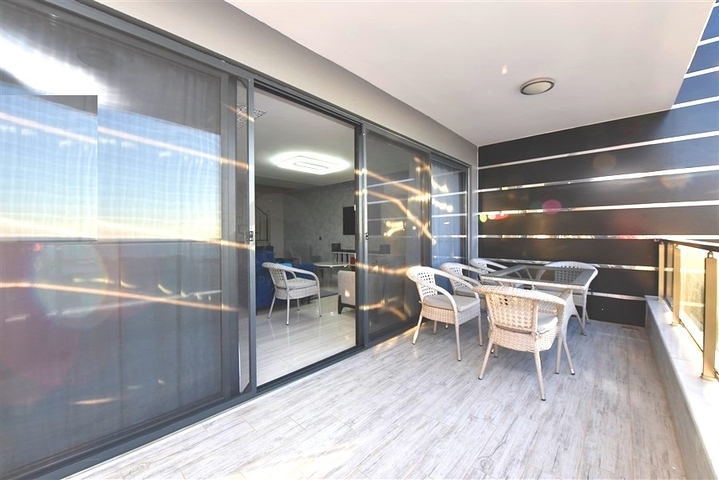 2+1 penthouse with stunning views in Kargicak area