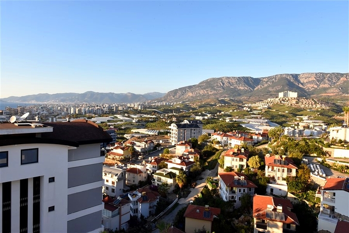 2+1 penthouse with stunning views in Kargicak area