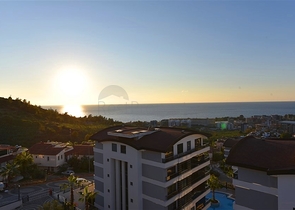 2+1 penthouse with stunning views in Kargicak area