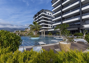 2+1 penthouse with stunning views in Kargicak area