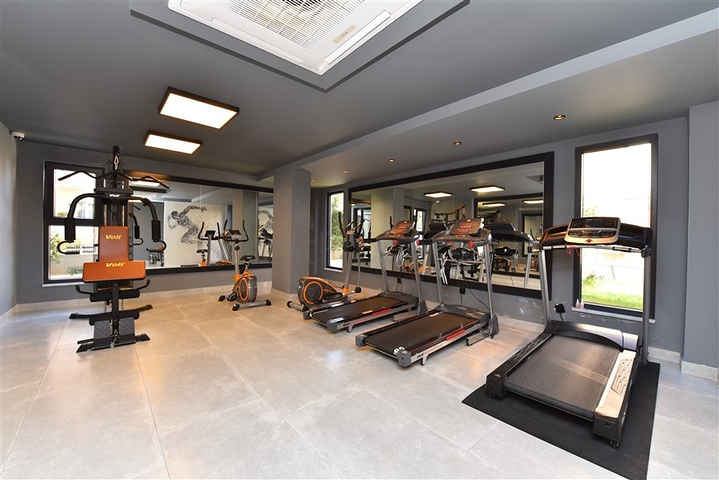 Luxury 3+1 apartment with a separate kitchen in the central part of Alanya