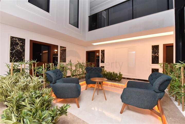 Luxury 3+1 apartment with a separate kitchen in the central part of Alanya