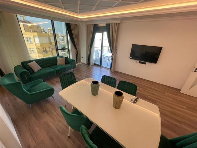 Luxury 3+1 apartment with a separate kitchen in the central part of Alanya