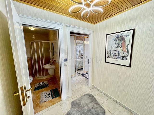 4+1 penthouse in Oba district