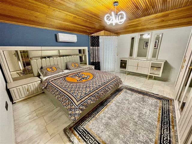 4+1 penthouse in Oba district