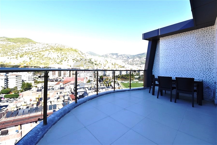2+1 apartment for sale in the center of Alanya