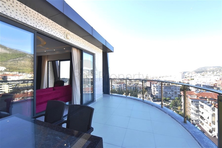 2+1 apartment for sale in the center of Alanya