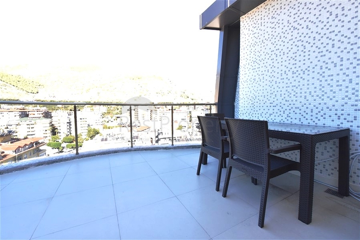 2+1 apartment for sale in the center of Alanya